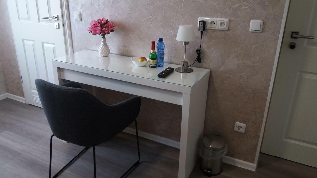 Mueller Residenz Zur S-Bahn Karlsfeld Hotel Kültér fotó